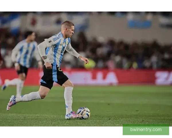 马斯坦托诺回应外界质疑：我不是梅西也不是最差引援谈心态与自省